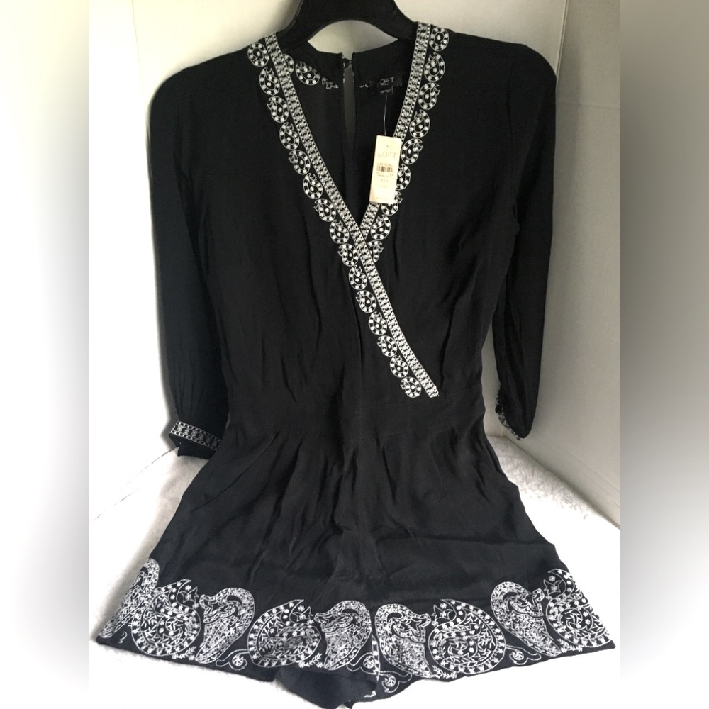 New Loft Black V Neck Embroidered Romper - Size XSP